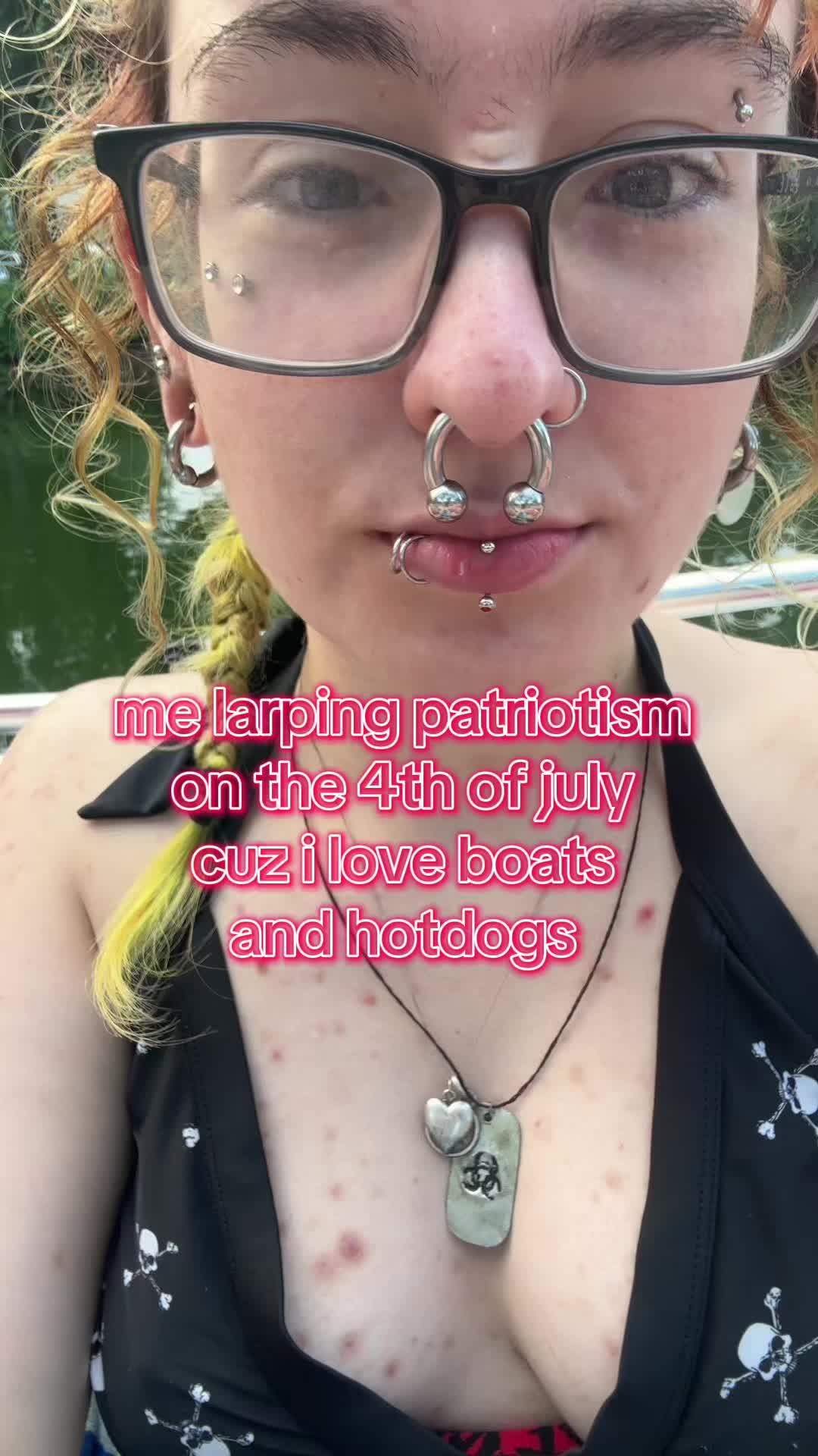 @armless.cum.circle