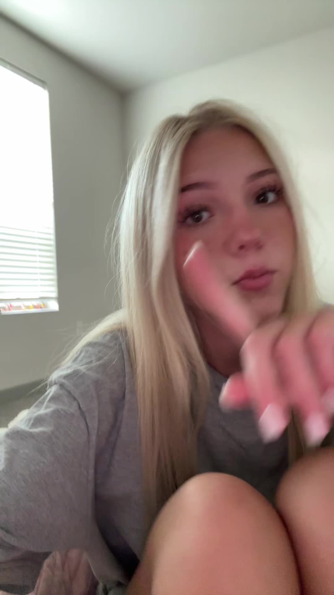 @MK