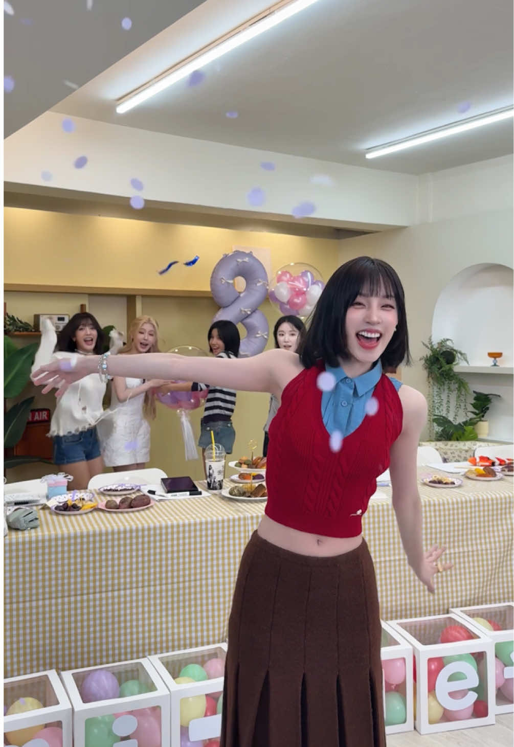 @i-dle (아이들)