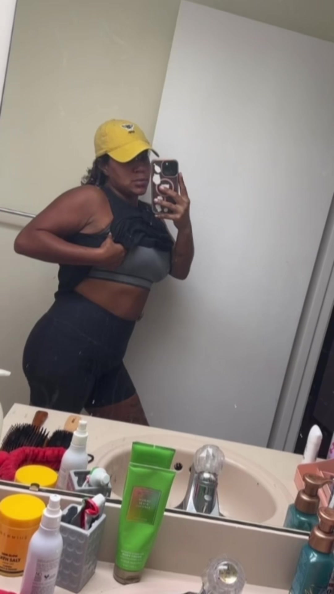 @itsgivinglexi