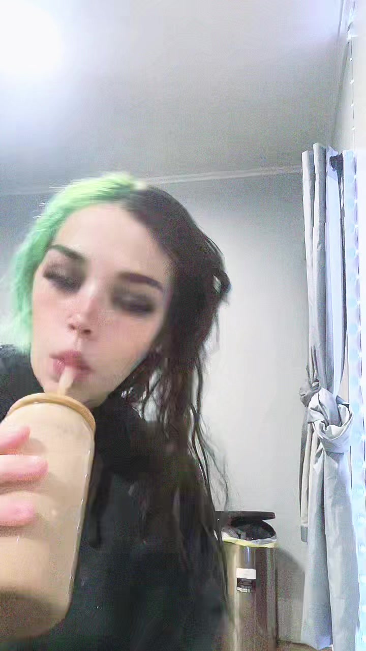@victoriahyde_23
