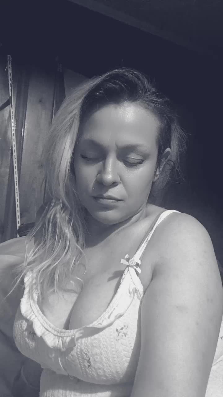 @Jennine marie