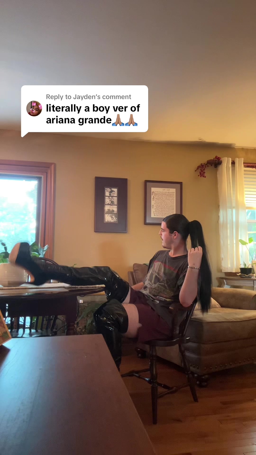@👁👄👁