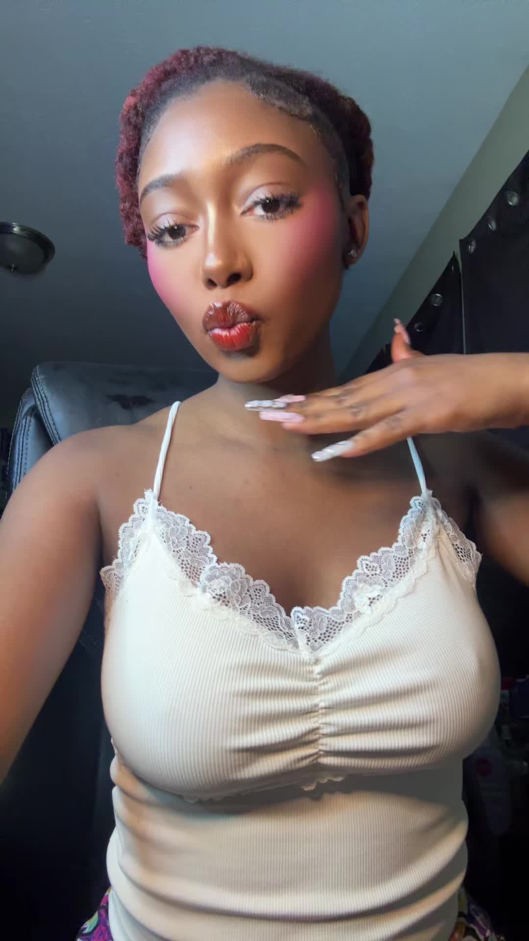 @Dadoll💖| BEAUTY • CREATOR 🦋