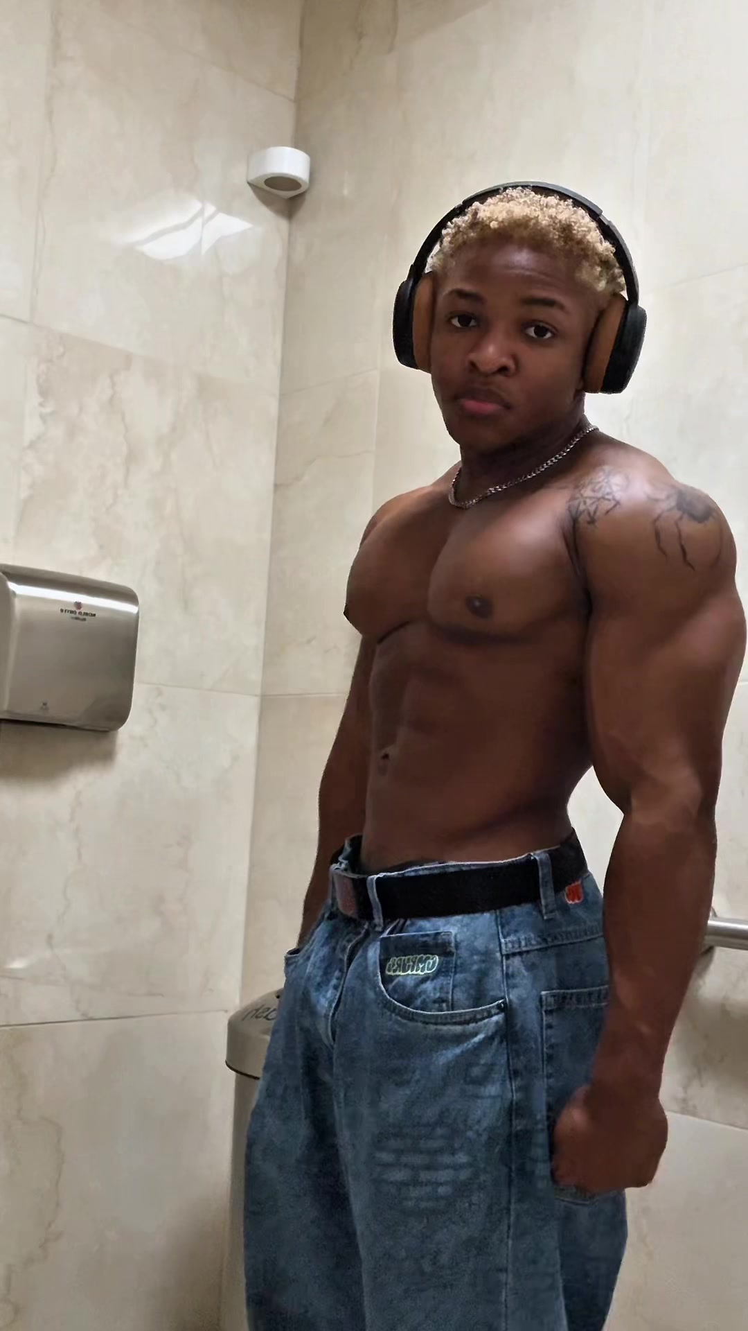 @djwantsmuscles