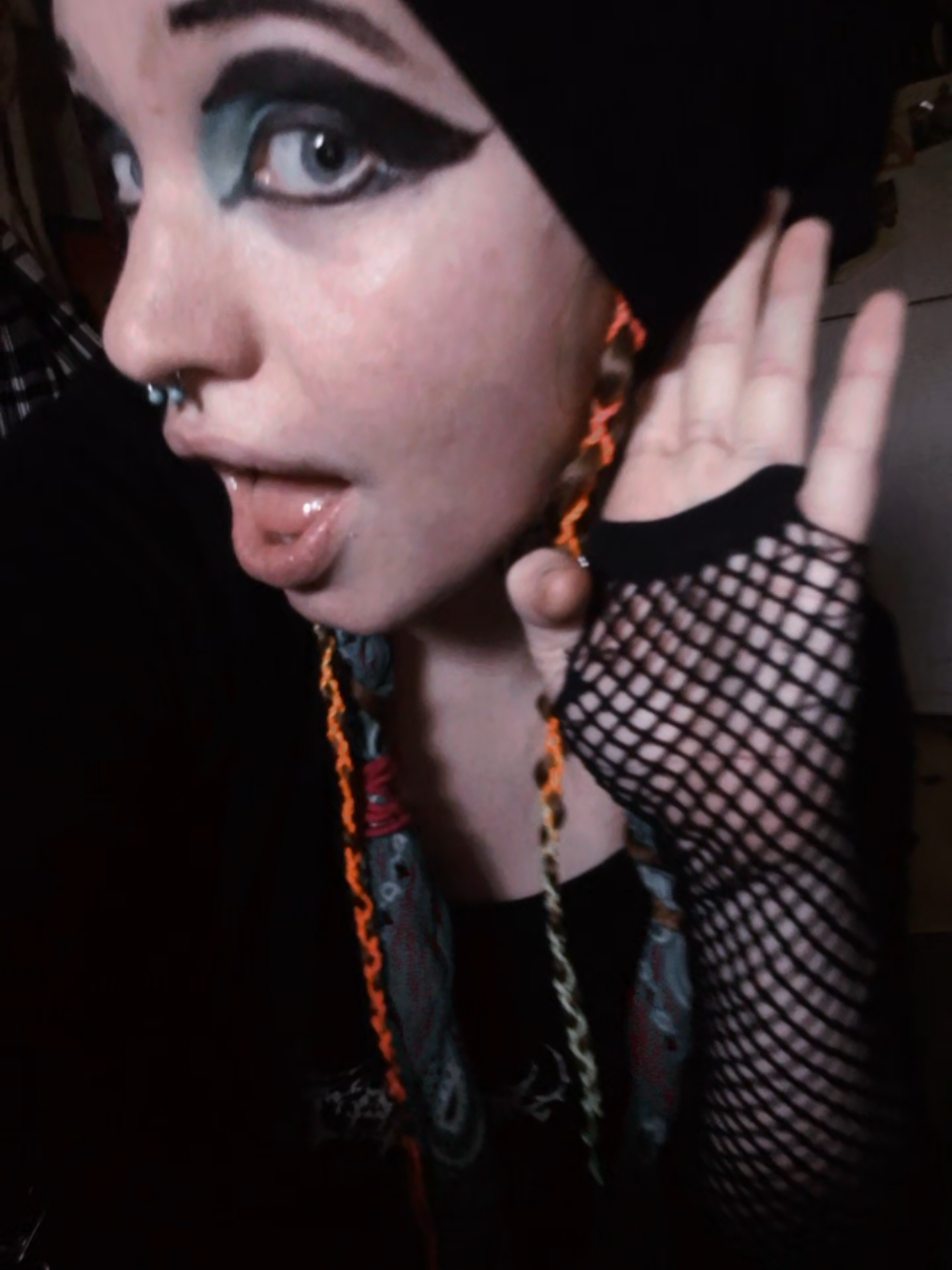 @Love2h8u