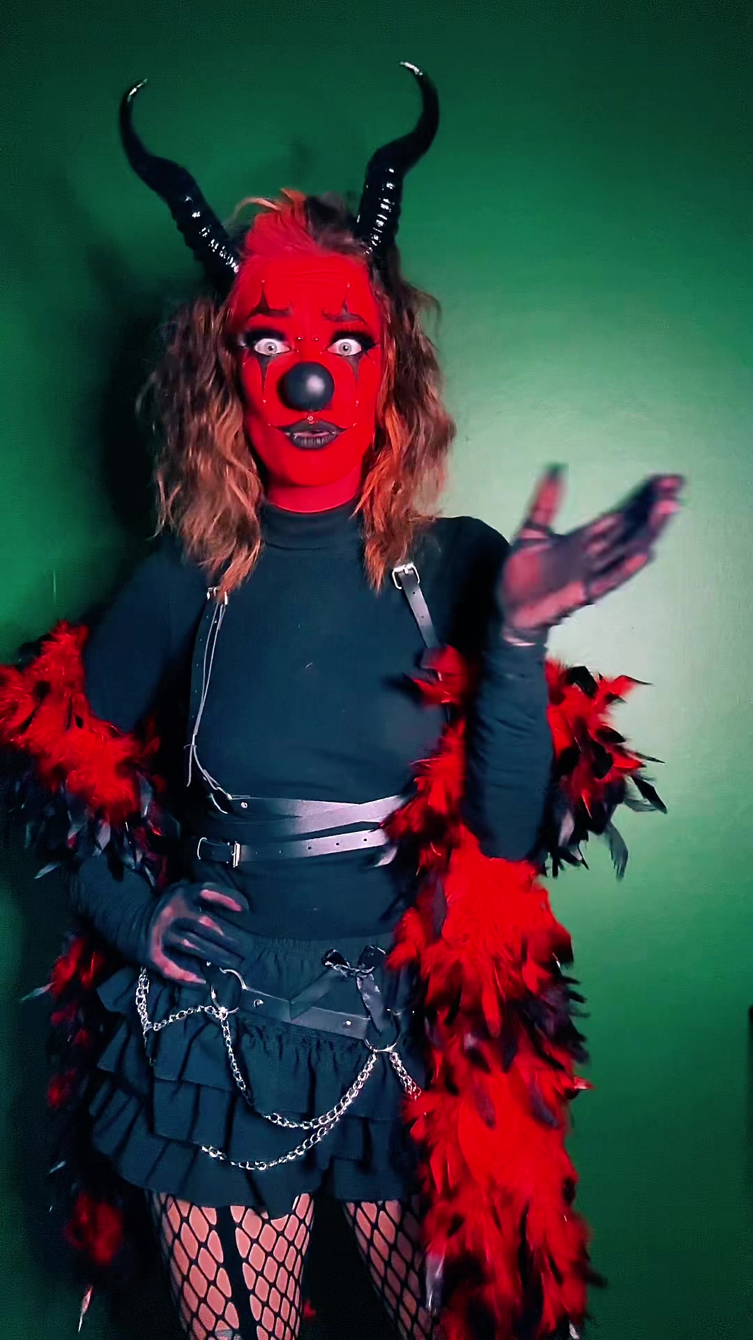 @leeloutheclown