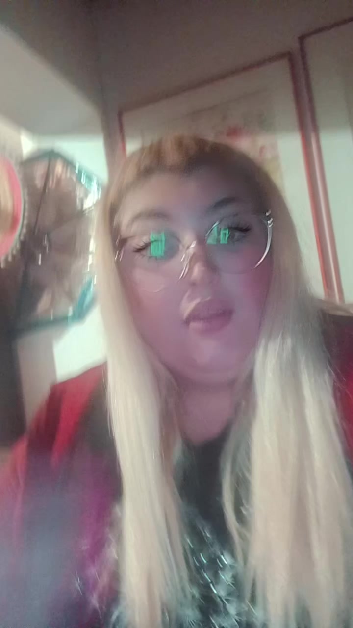 @lara_queen