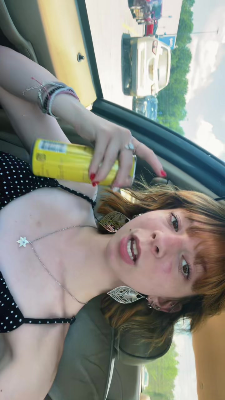 @juliannaj_jones