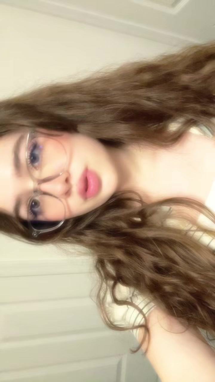 @caritadebb