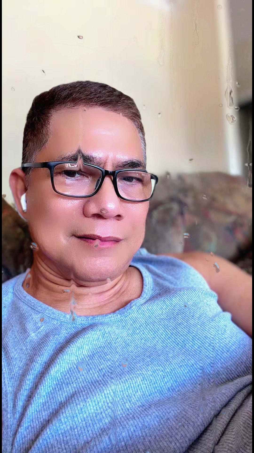 @Kneeroh