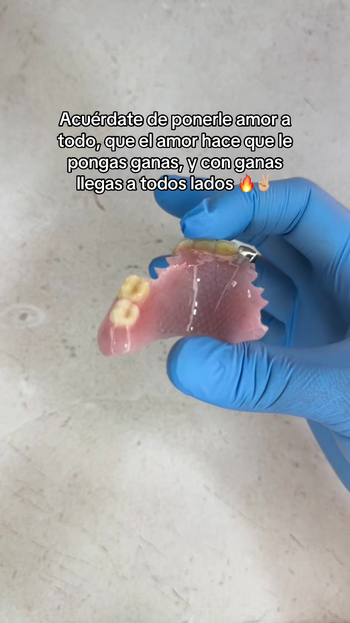 @𝐃𝐄𝐈𝐕𝐘𝐒 𝐑🦷🐜