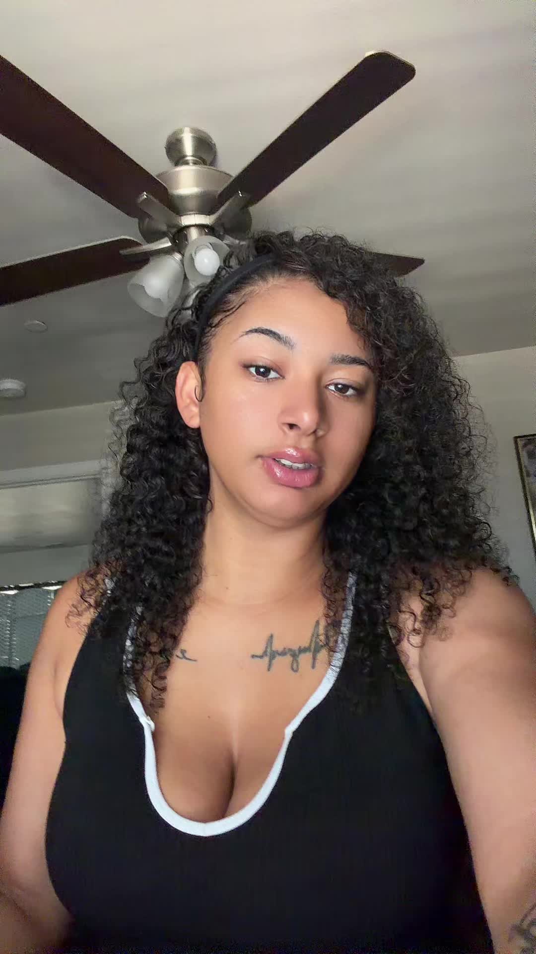 @yanni_jay