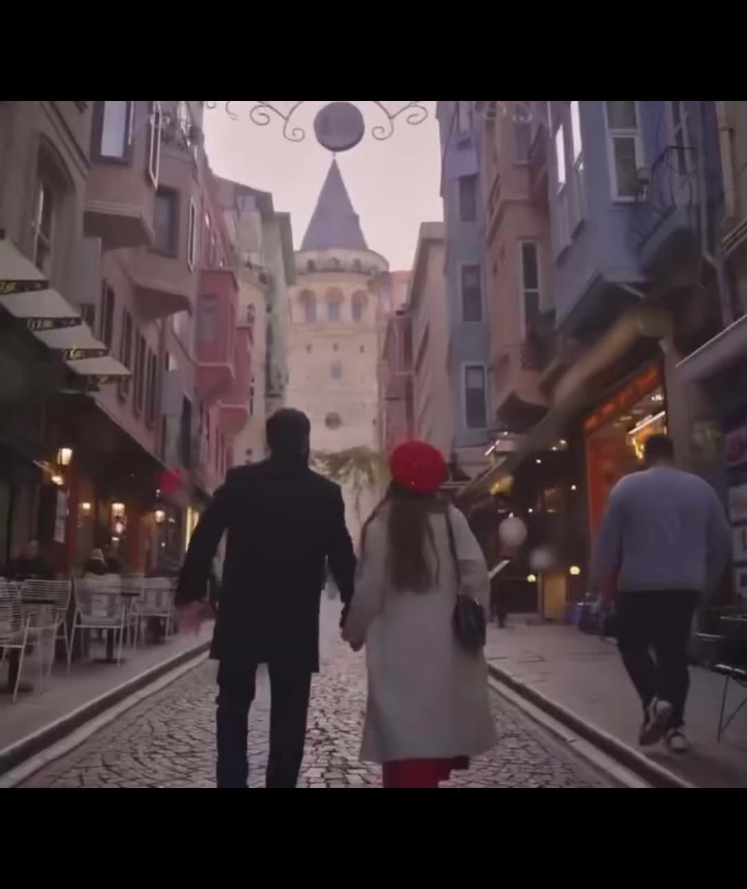 @Ayah Ozan