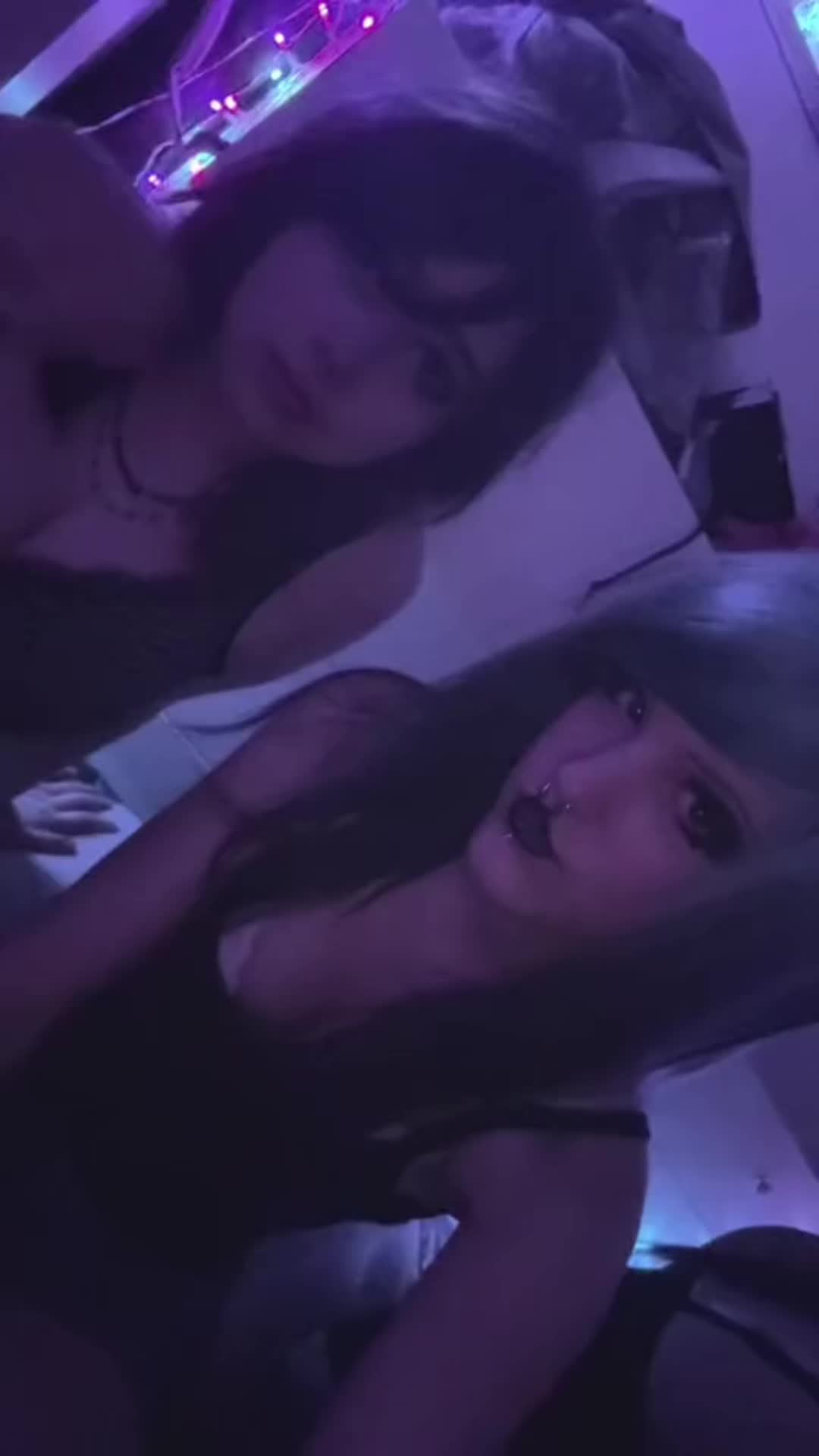 @𐕣 åerie🦄