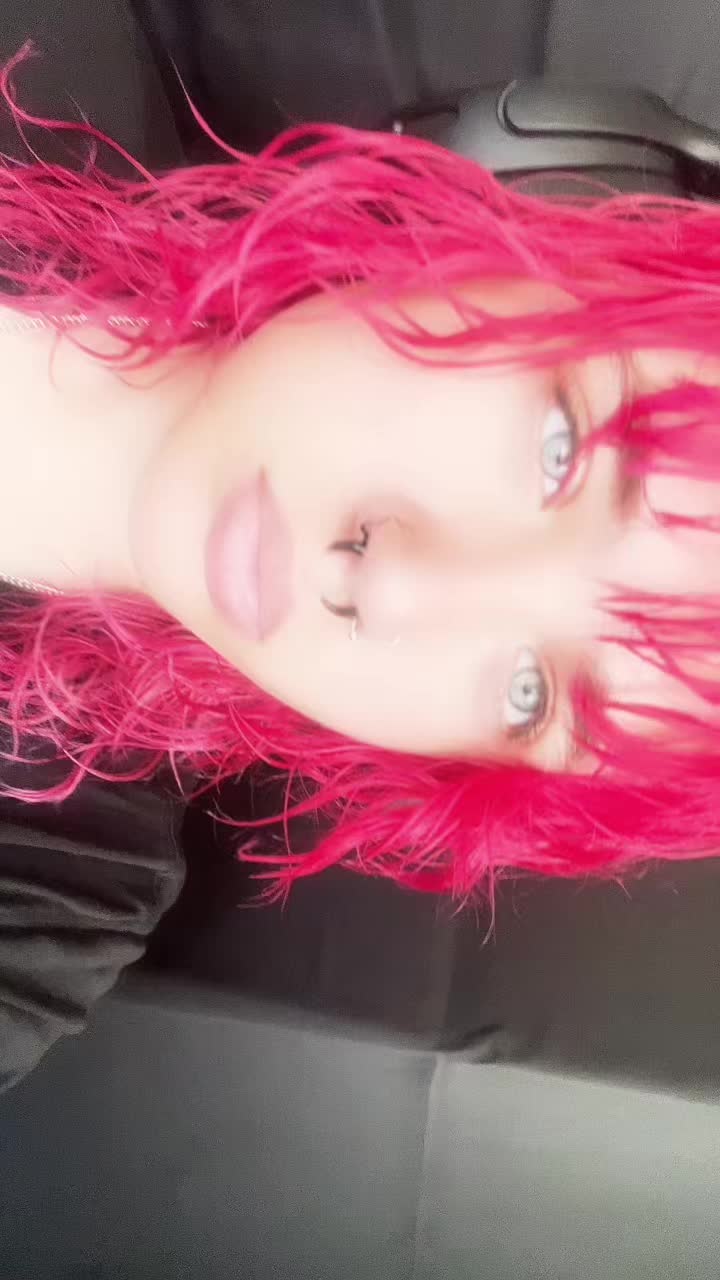 @Jem_b1tch