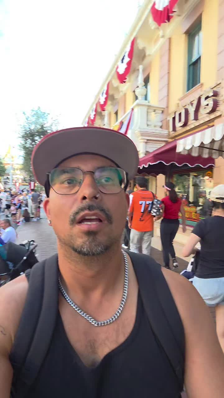 @Kevin | Disneyland & More ✈️