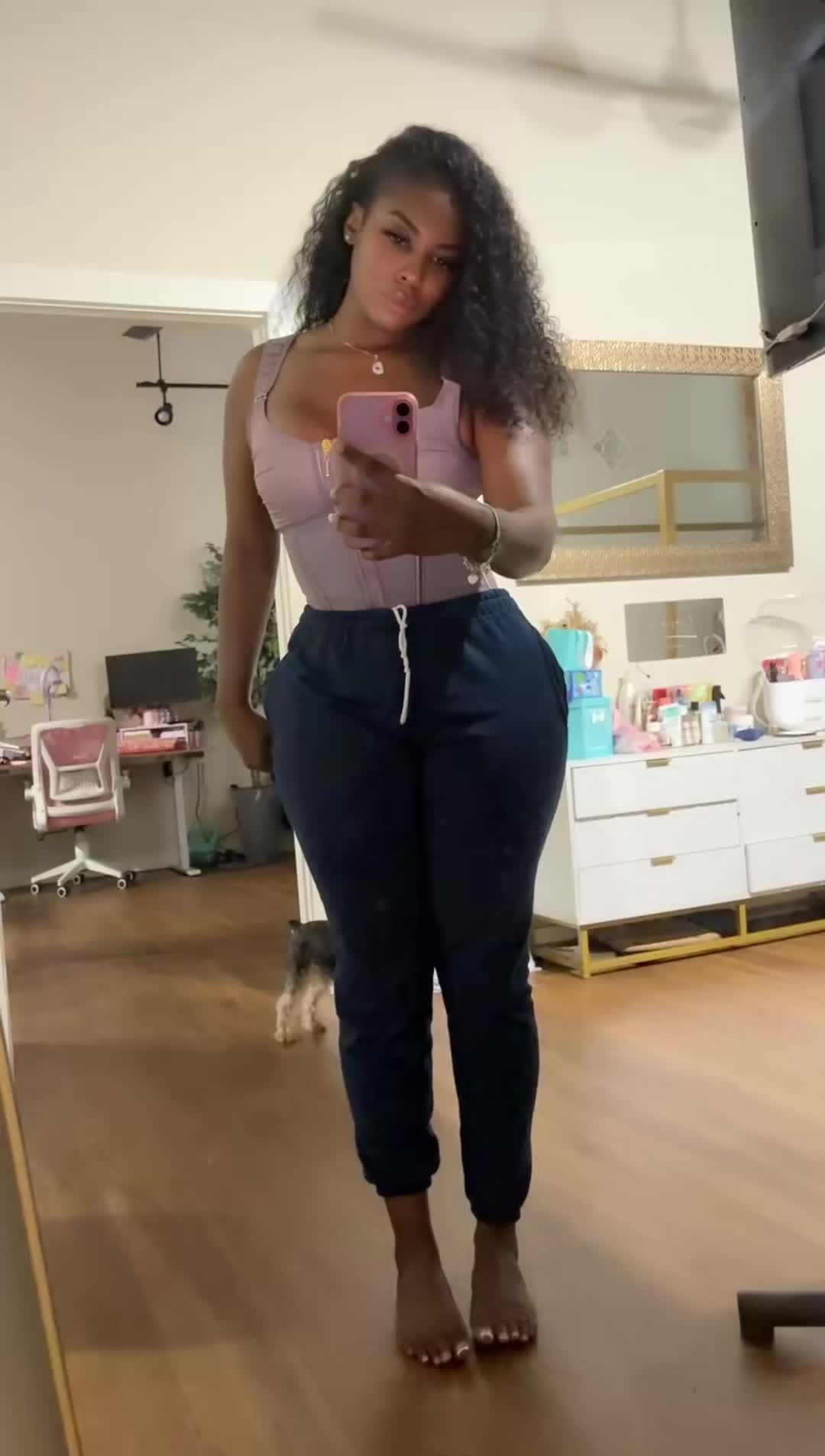 @Dasia Mone’