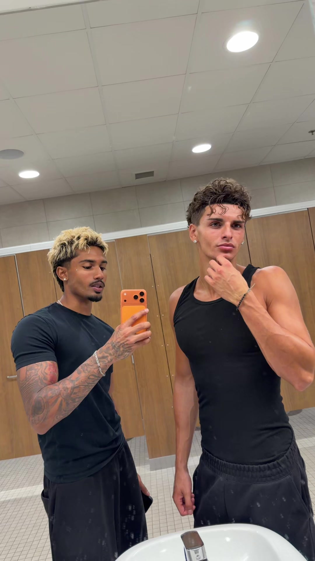 @chris.nikoo