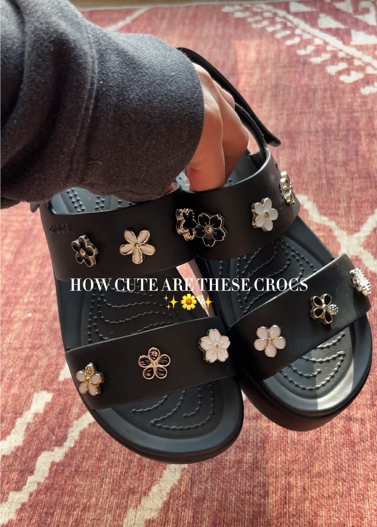 @tia | toddler mom + ugc