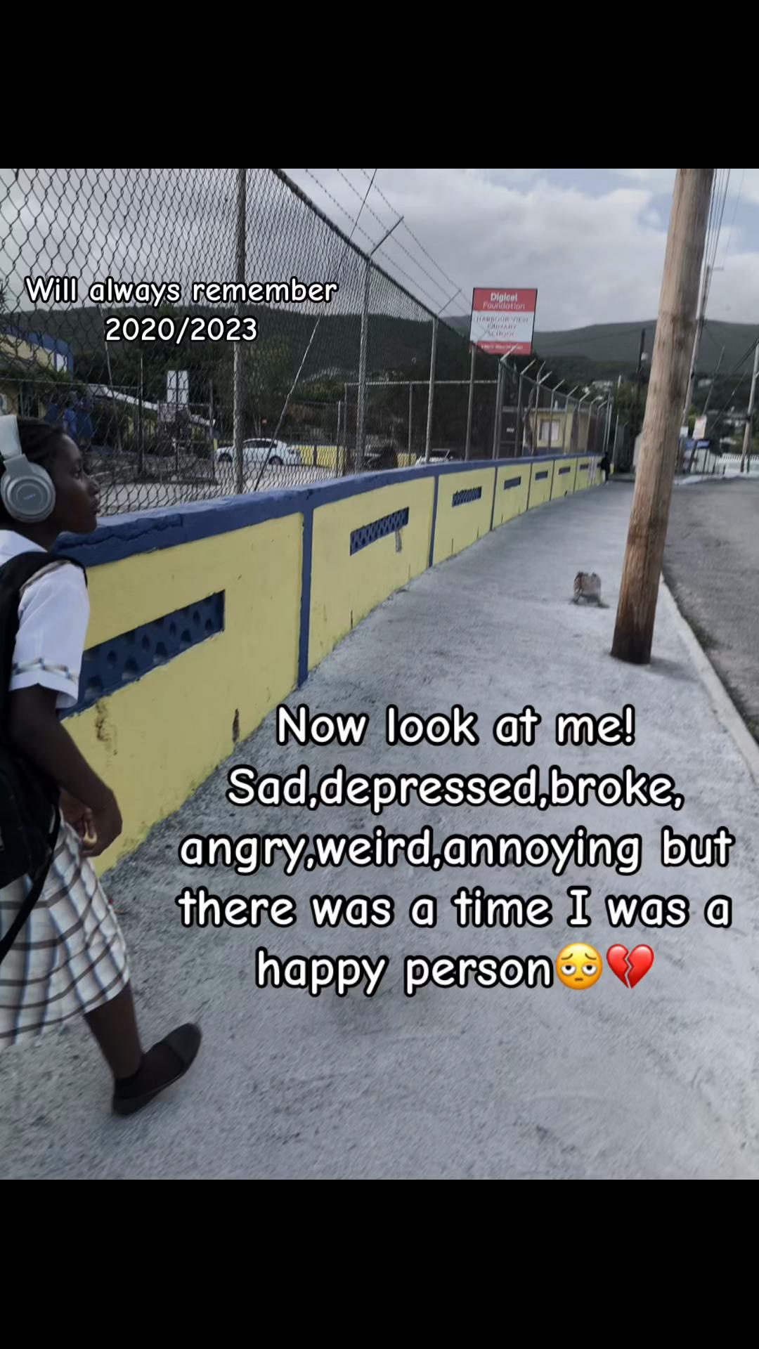 @👤