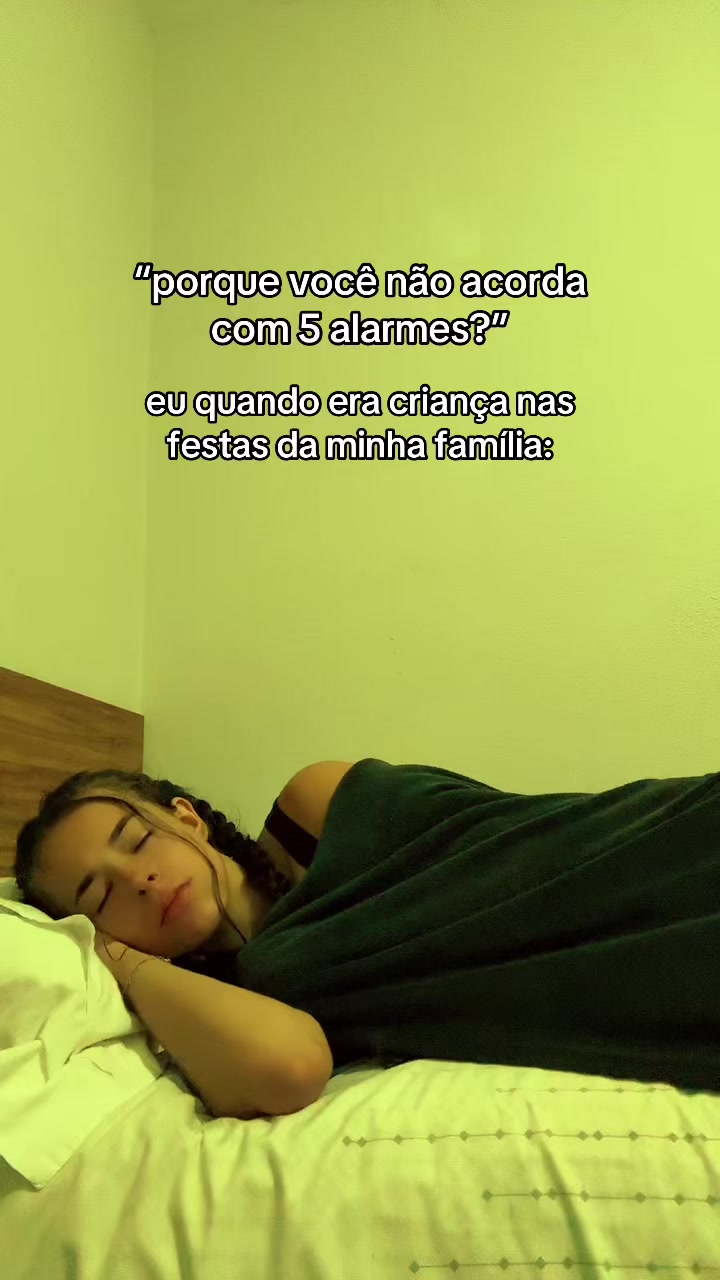 @Julia Andrade
