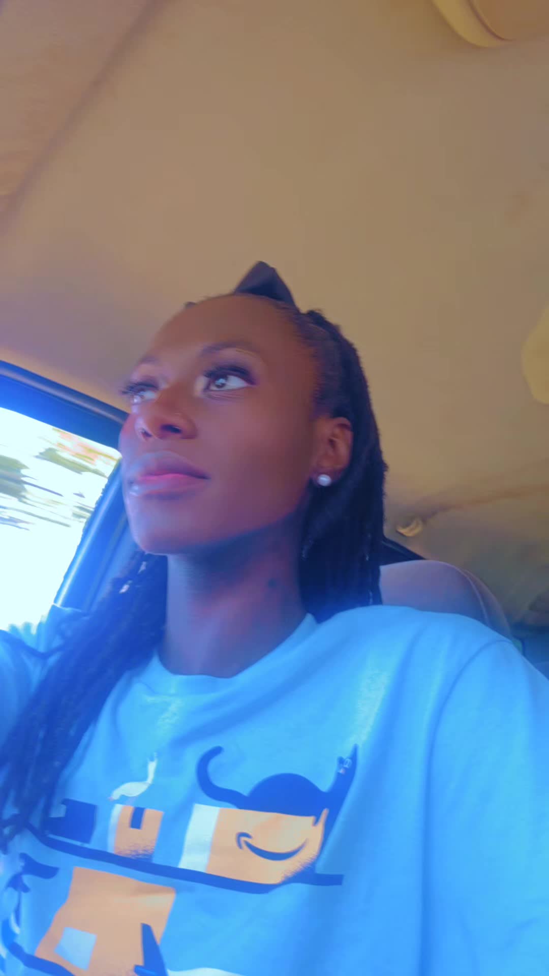 @laady.lay_