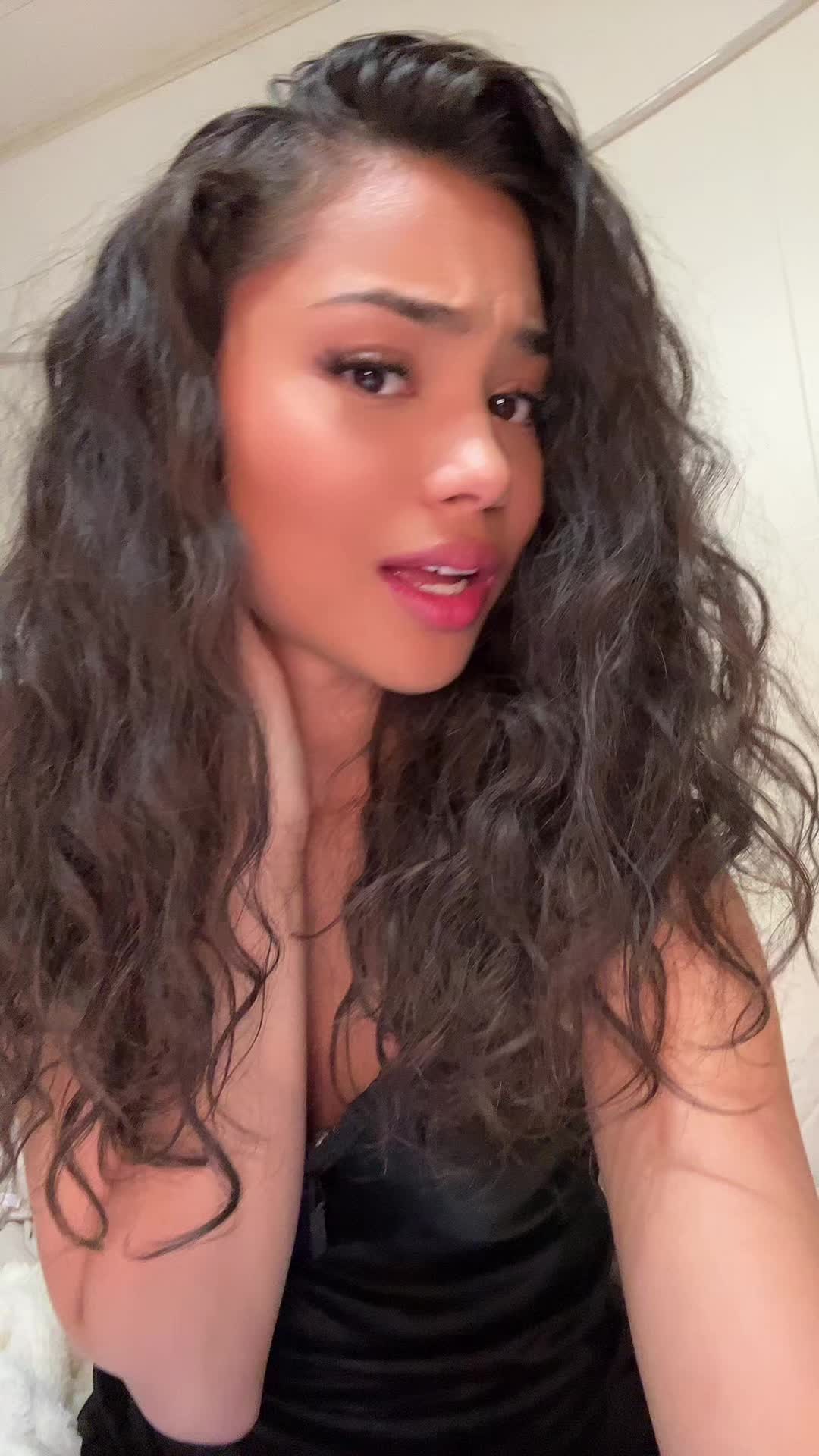 @Naomi🤍