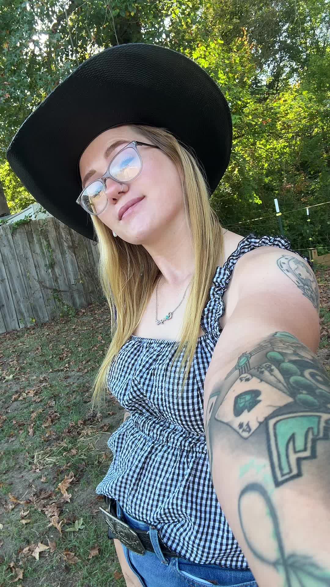 @holly_wood2427