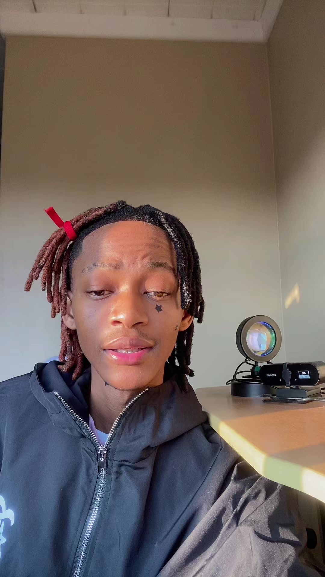 @Fannesiez