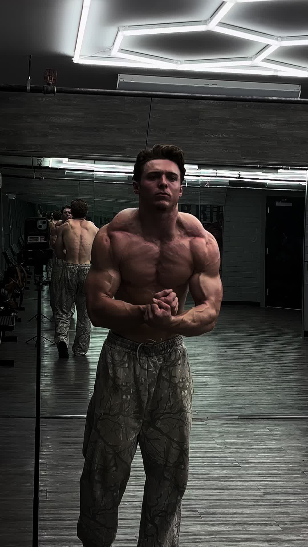 @EvanHamiIton