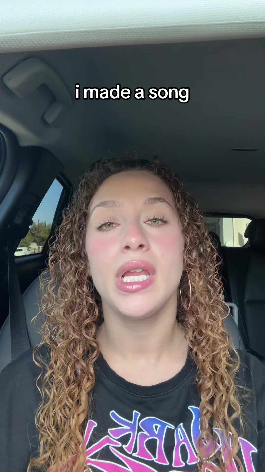@OfficialHelene
