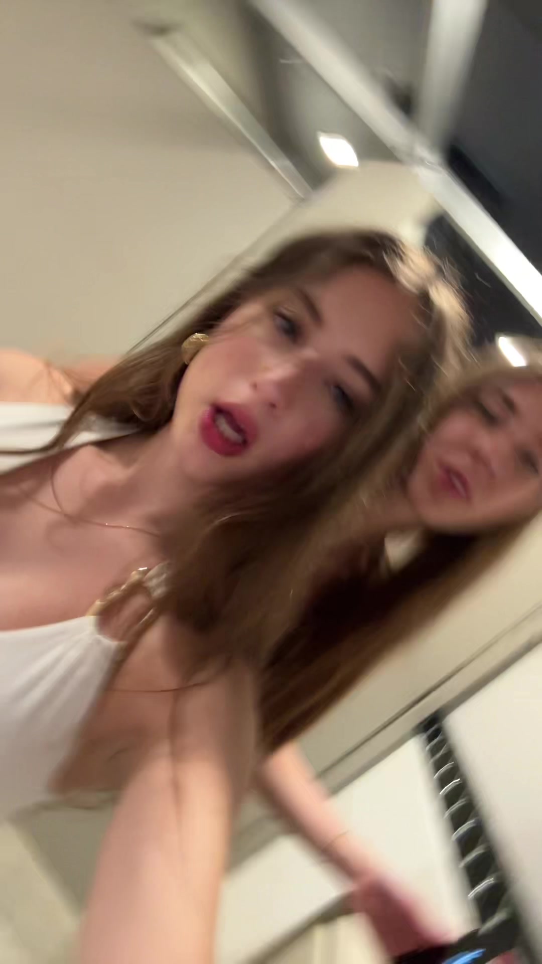 @Mia