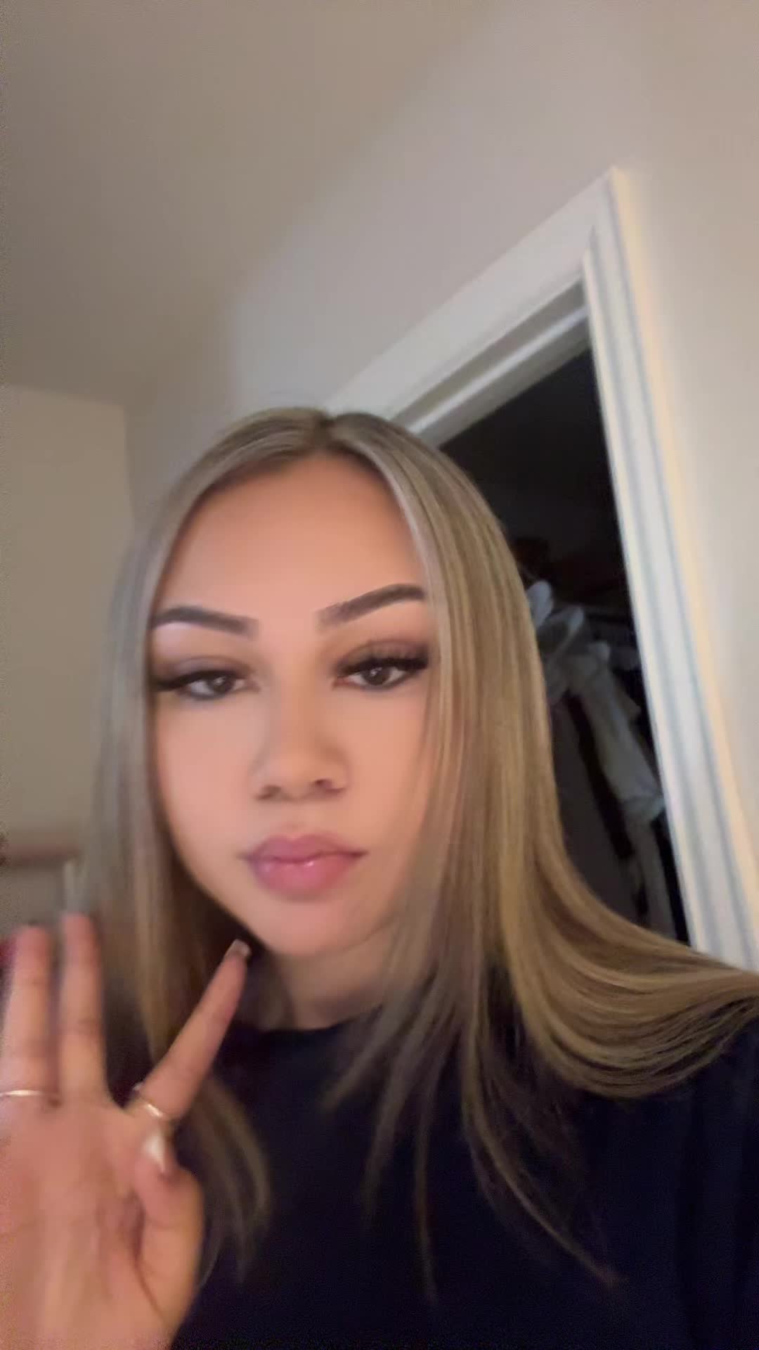@🪩
