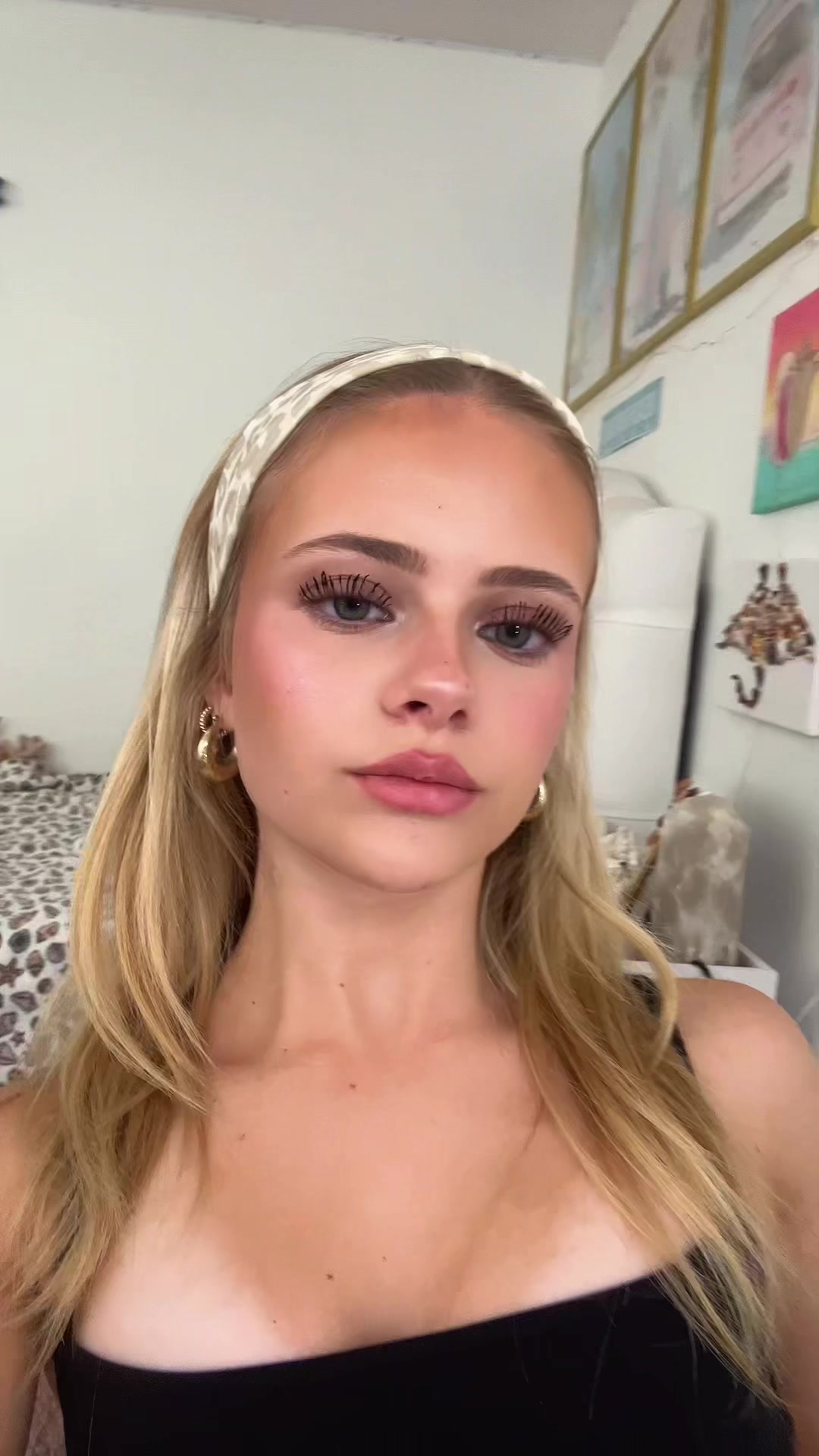 @𝐸𝓁𝓁𝑒 𓇼🐚🥥🌺