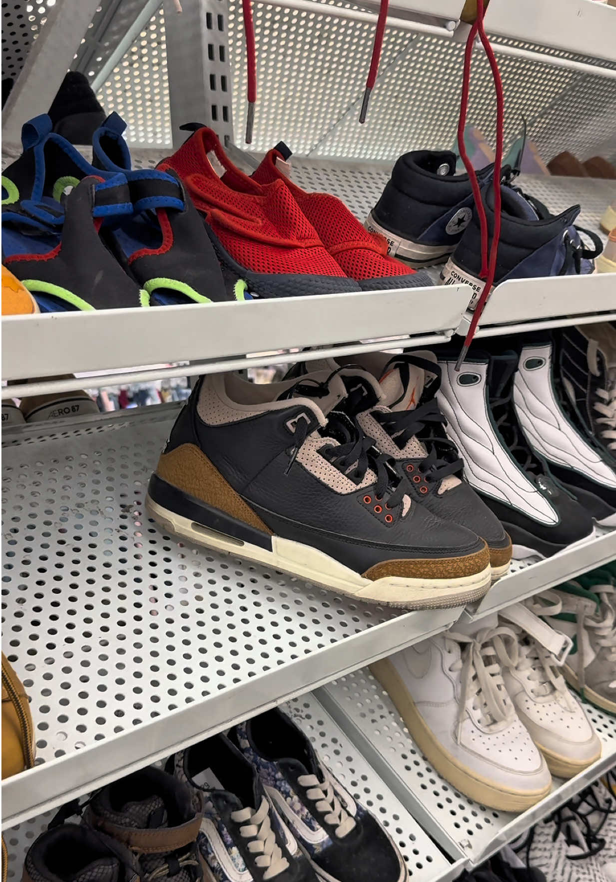 @The Shoelada