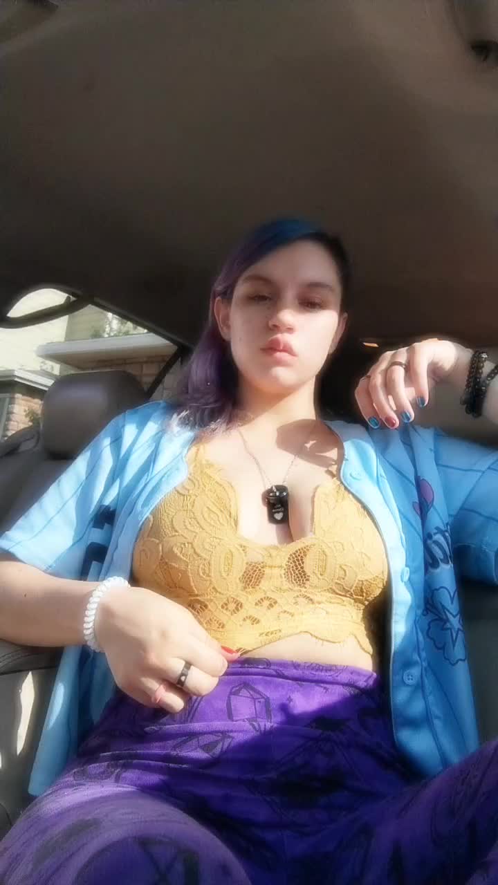 @💜🖤Queen of the Wolves🖤💜
