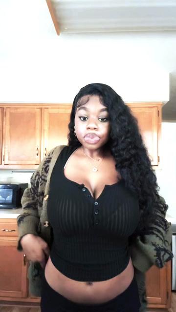 @Nina 🧍🏾&zwj;♀️