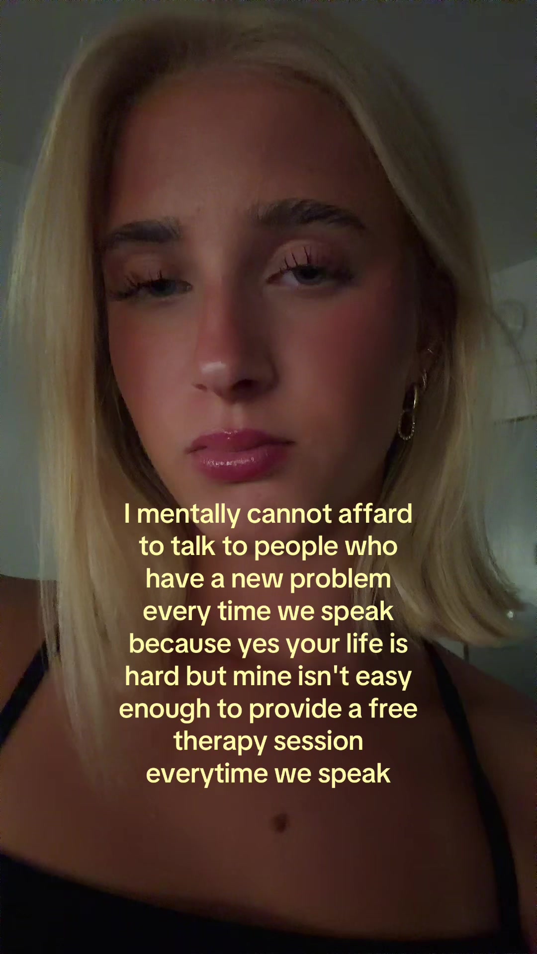 @theelliebarker