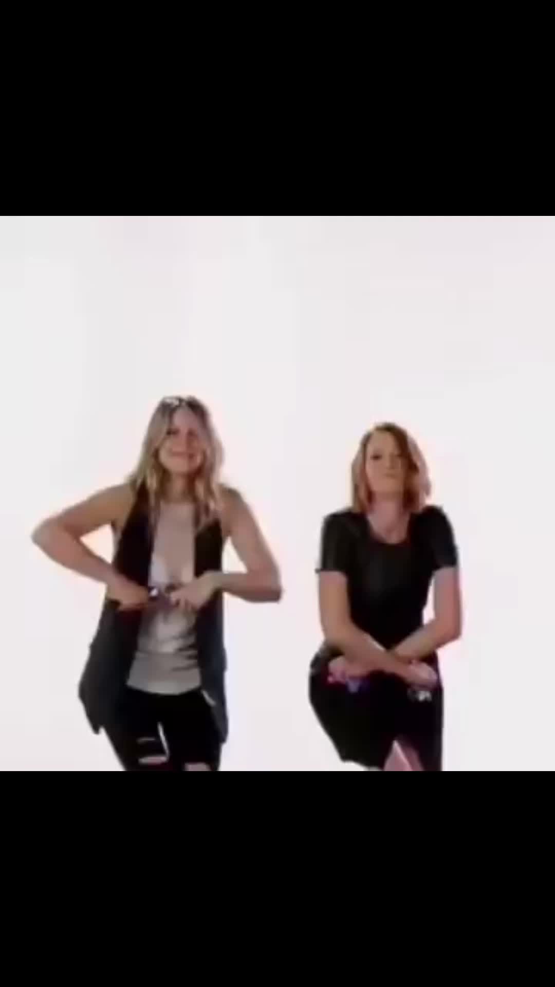 @Melissa Benoist
