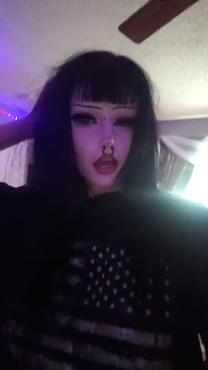 @♱🪖🪽