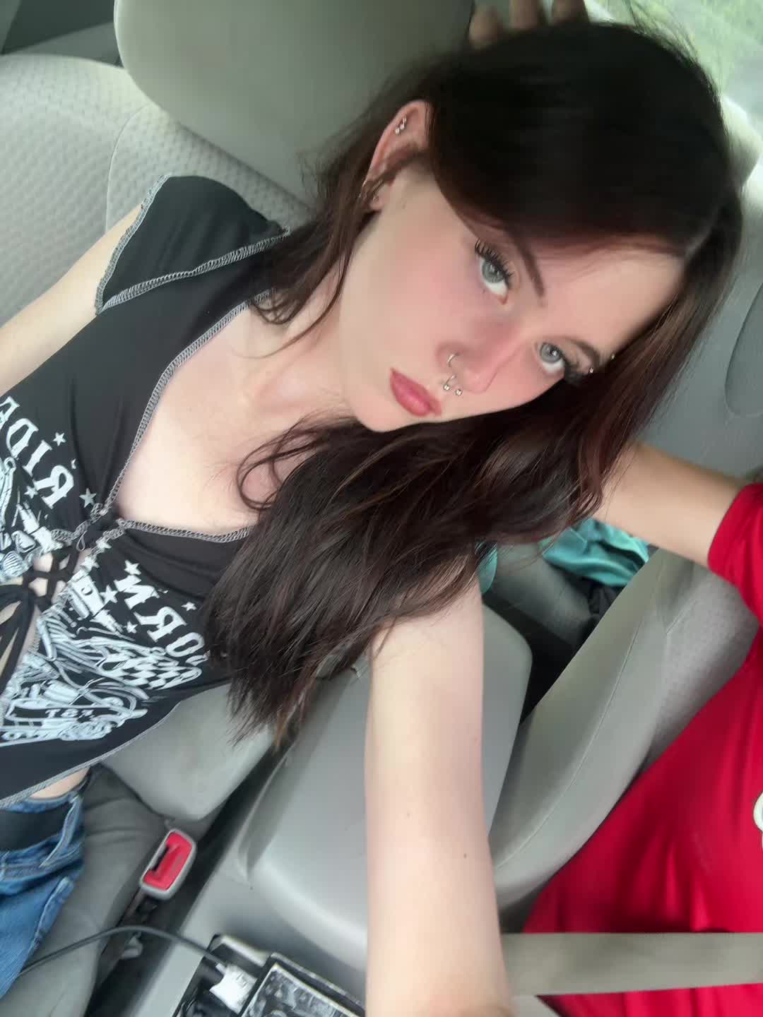 @g
