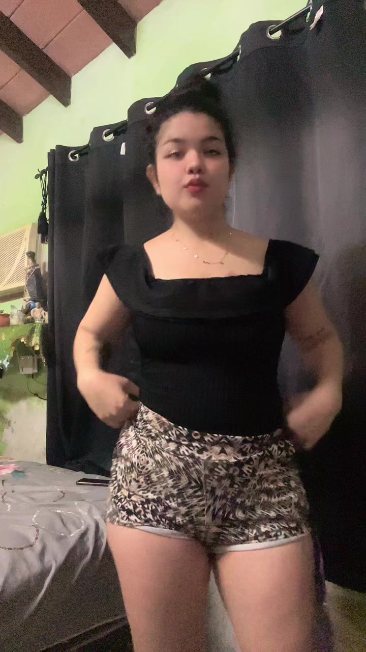 @👩🏻💕