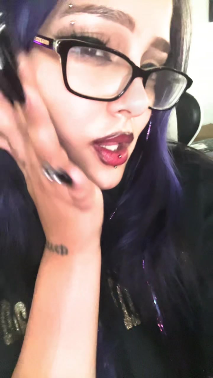 @macabrecvtie