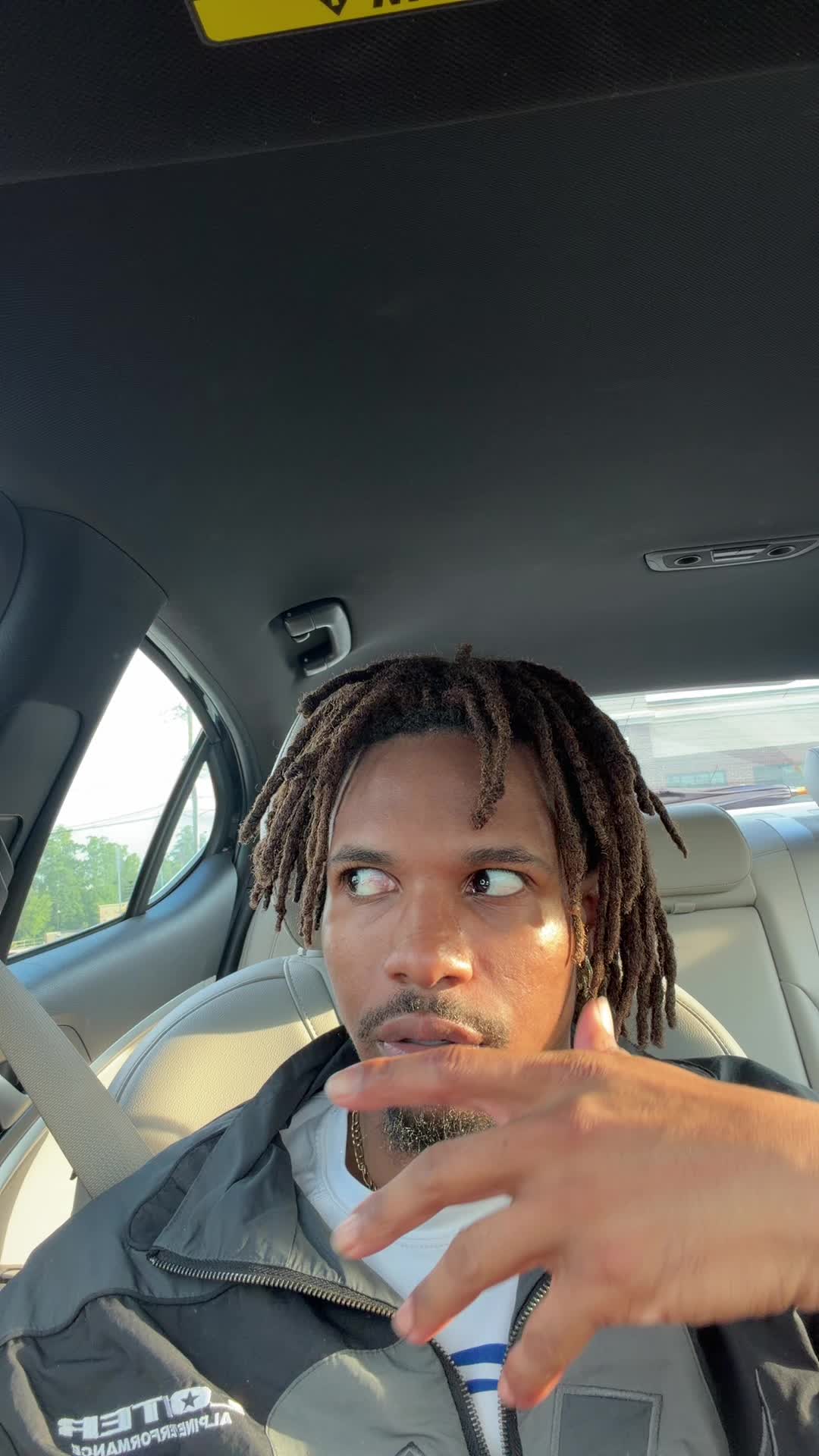 @Zip simmons|content creator