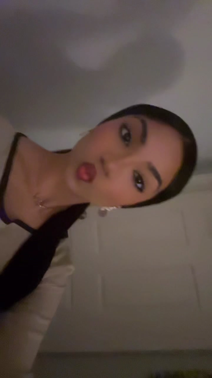 @️