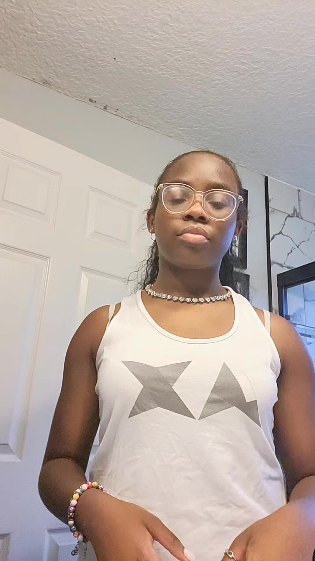 @🦄.