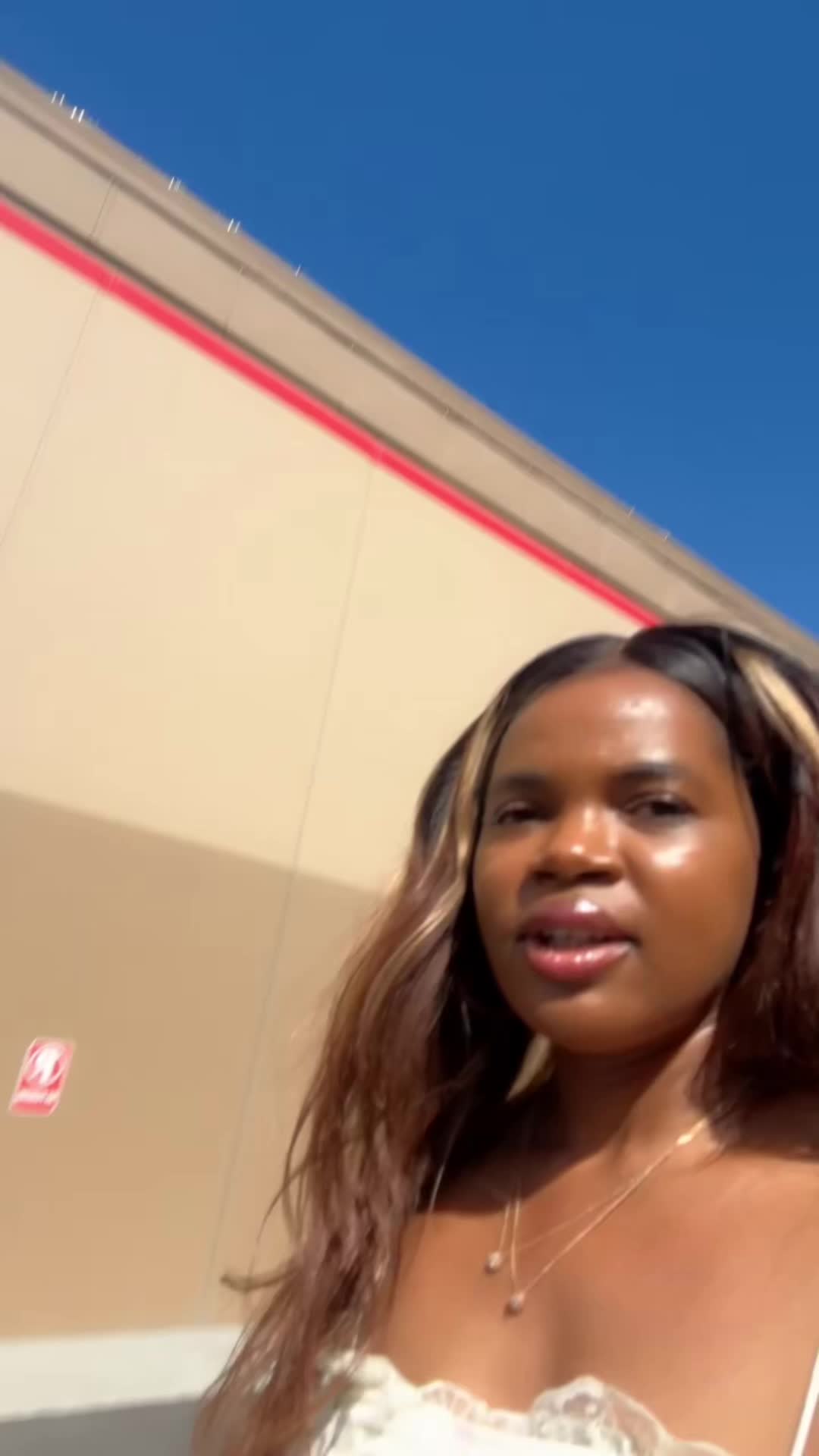 @nennehjj