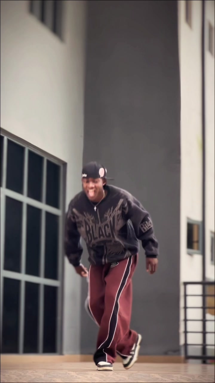 @🥷𝐃𝚰𝐕𝐘𝐍𝐄🥷