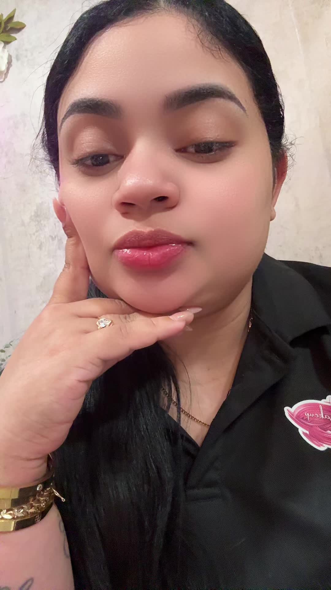 @CharyMakeupStudio